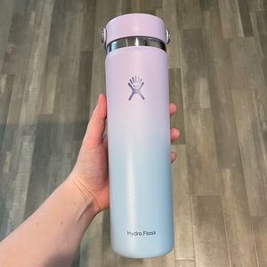 Gradient Hydro flask *small dent on bottom*